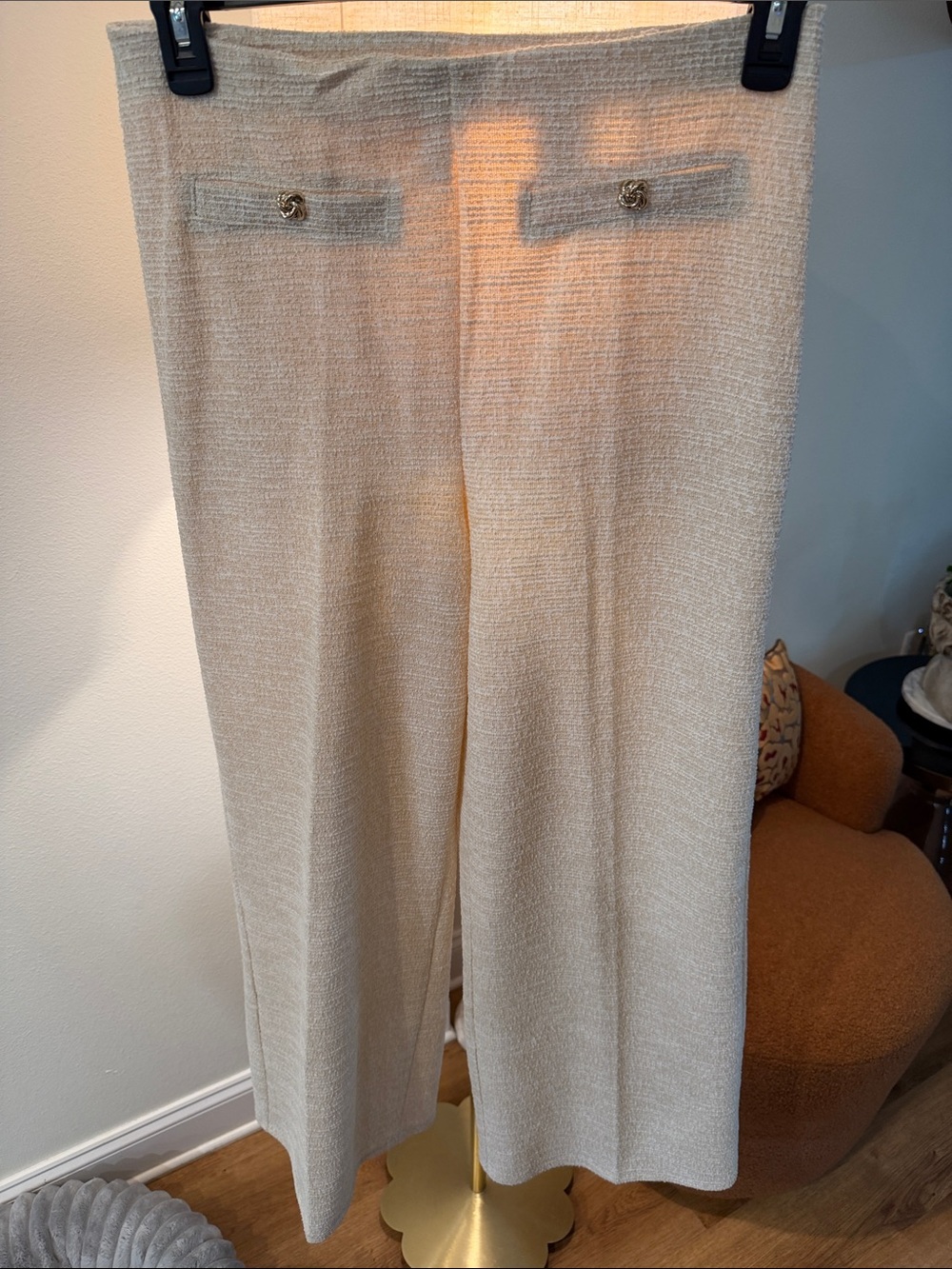 H&M tweed like Cream Wide-Leg women’s Dress Pants. Lightweight medium